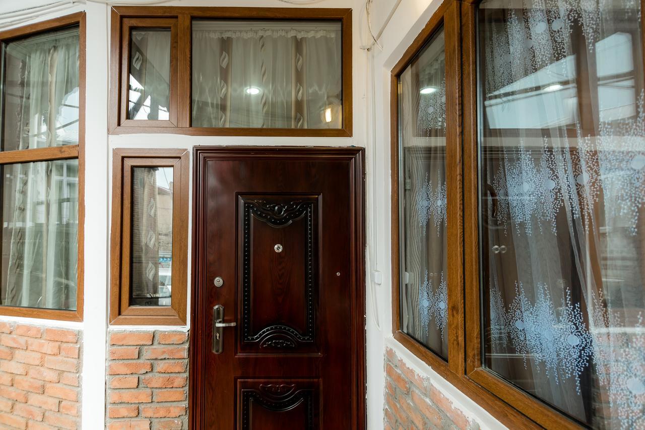 ティビリシGabi'S Houseアパートメント エクステリア 写真